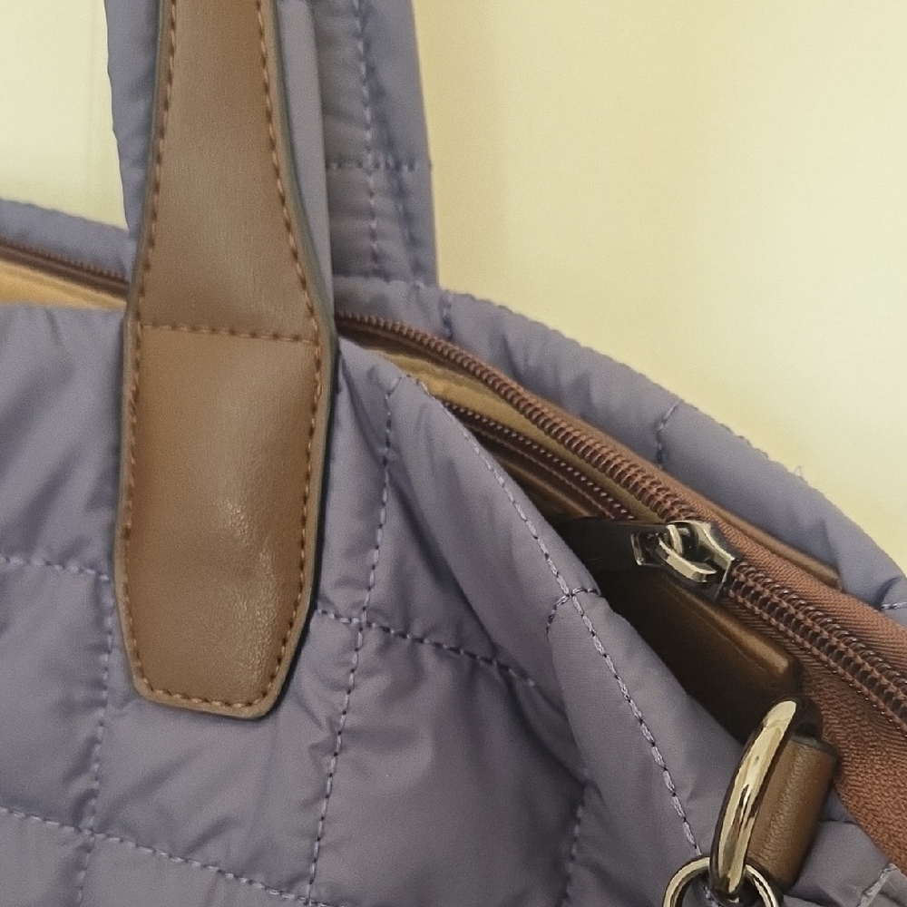 Mia & Tess Quilted Tote Bag - Picture 6 of 7